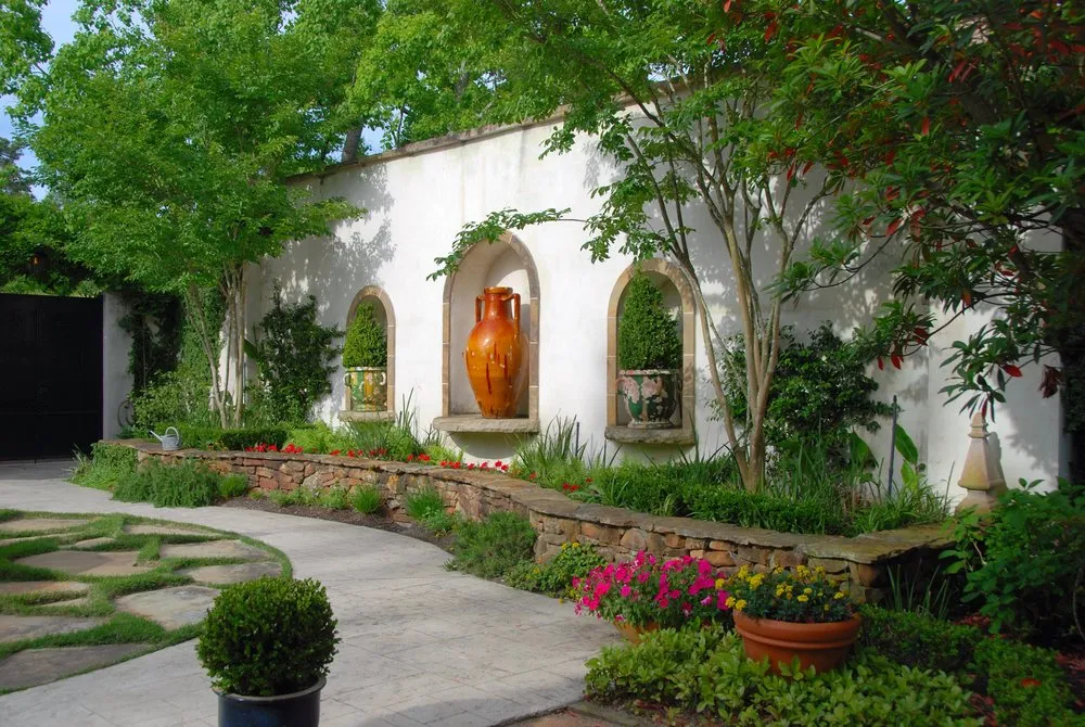 Local outdoor landscaping experts serving Beaumont, TX - Jays Landscape