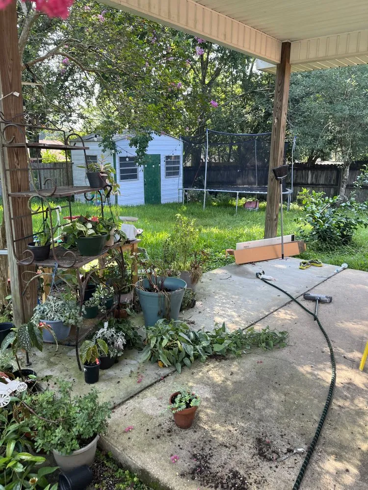 Affordable yard cleanup service for year-round maintenance in Mobile, AL by Jays Landscape