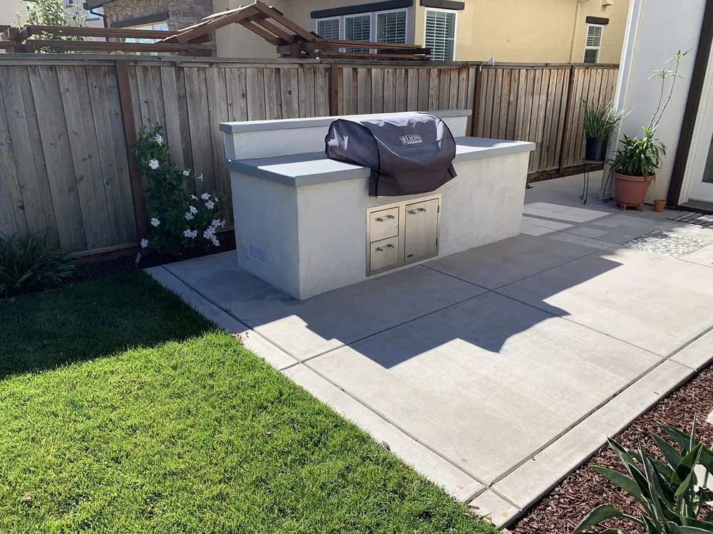 Affordable landscape design for year-round maintenance in Union City, CA by Jay’s Landscapes And Masonry