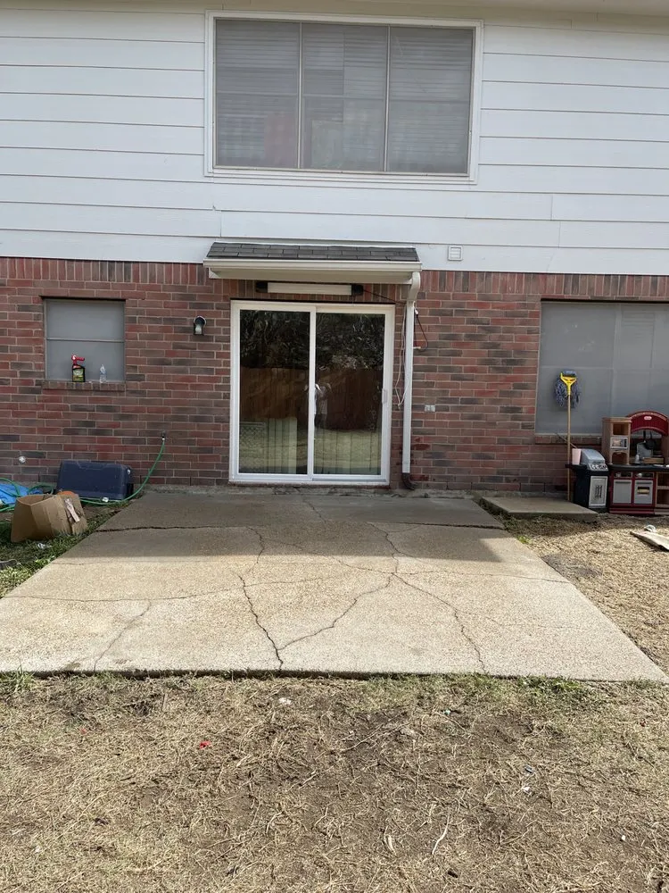 Expert yard maintenance in Sugar Land, TX by Jay’s landscaping and pressure washing services