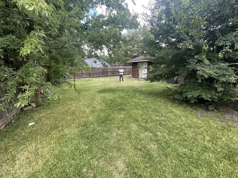 Local lawn mowing service for outdoor upgrades in Sugar Land, TX by Jay’s landscaping and pressure washing services