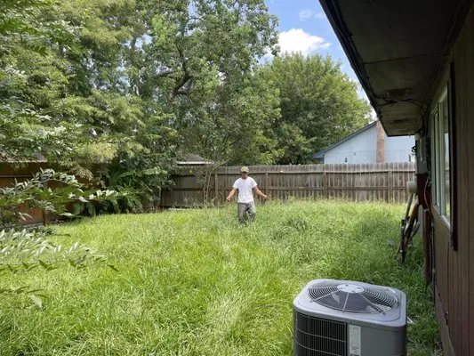 Jay’s landscaping and pressure washing services Logo