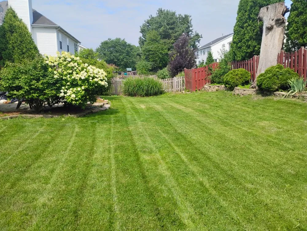 Trusted landscape installation in North Chicago, IL by Jays Landscaping