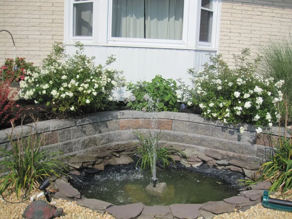 Expert garden landscaping for homes in williamsville, NY by Jay's Landscaping