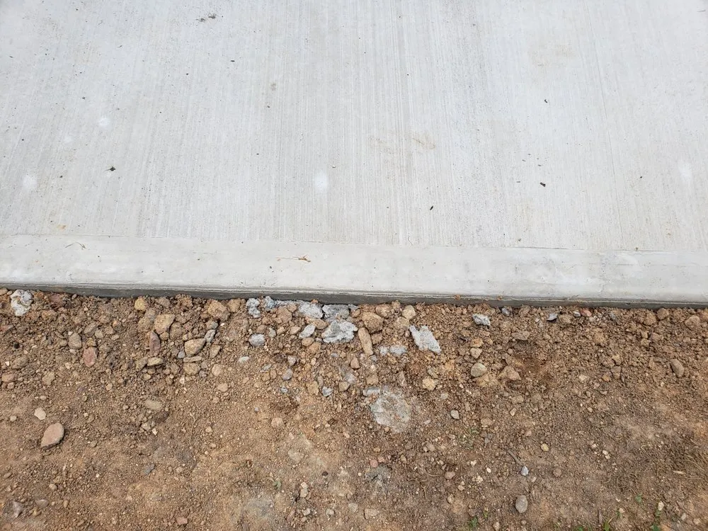 Top-rated yard maintenance experts serving Wendell, NC - Jay's Lawn & Landscape