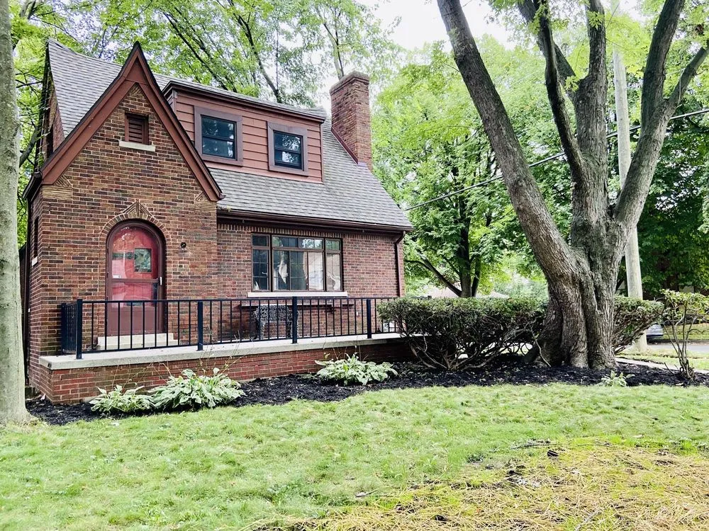 Expert yard cleanup service experts serving Detroit metro, MI - Jay's Lawn Care and Custom Curbs