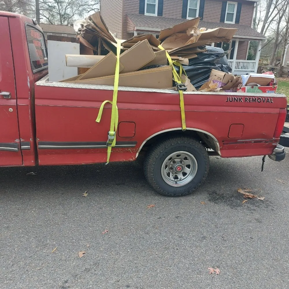Top-rated yard cleanup service experts serving Richmond, VA - Jay's Lawn Care and Junk Removal