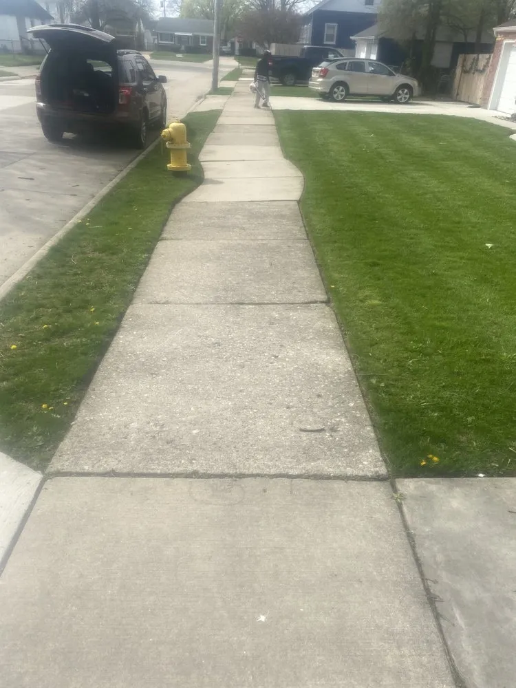 Top-rated landscape installation in Eastpointe, MI by Jays Lawn Care