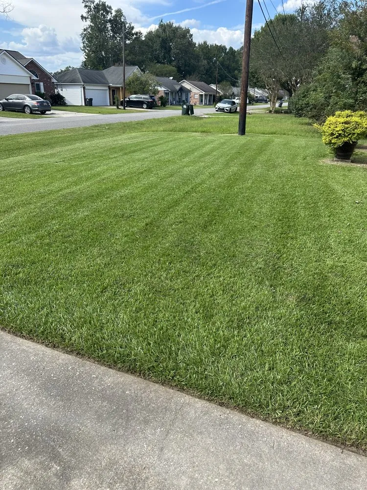 Custom yard maintenance with custom design across Geismar, LA - Jays Lawn Care