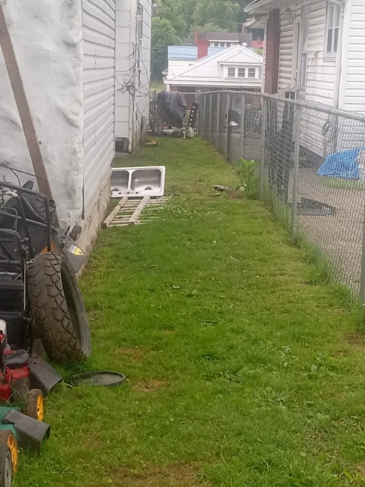 Reliable lawn care service for homes across Montgomery, WV - Jay's Lawn Care