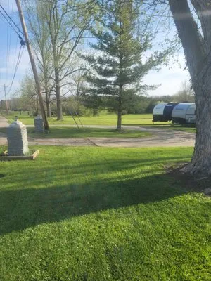 Jay's Lawn Care Services Logo