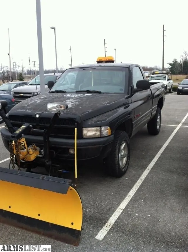 Expert landscaping services in Lorain, OH - Jays Lawn Maintenance