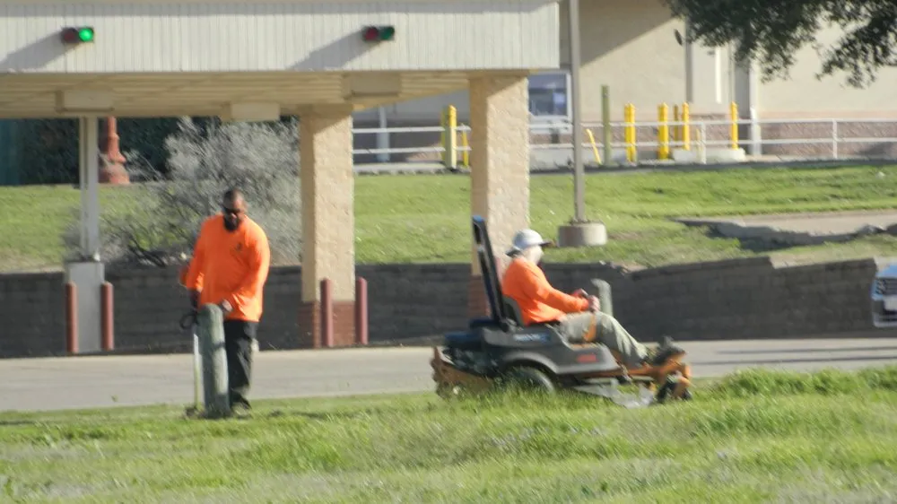 Affordable garden landscaping in Euless, TX by Jay's Lawn Service