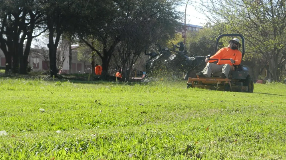 Reliable lawn mowing service for beautiful yards across Euless, TX - Jay's Lawn Service