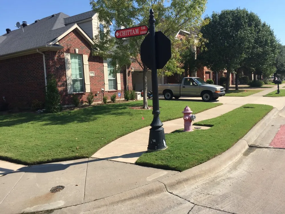 Custom outdoor landscaping in Euless, TX - Jay's Lawn Service