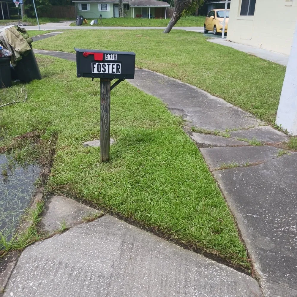 Professional lawn care service in Jacksonville, FL - Jays Lawn Service