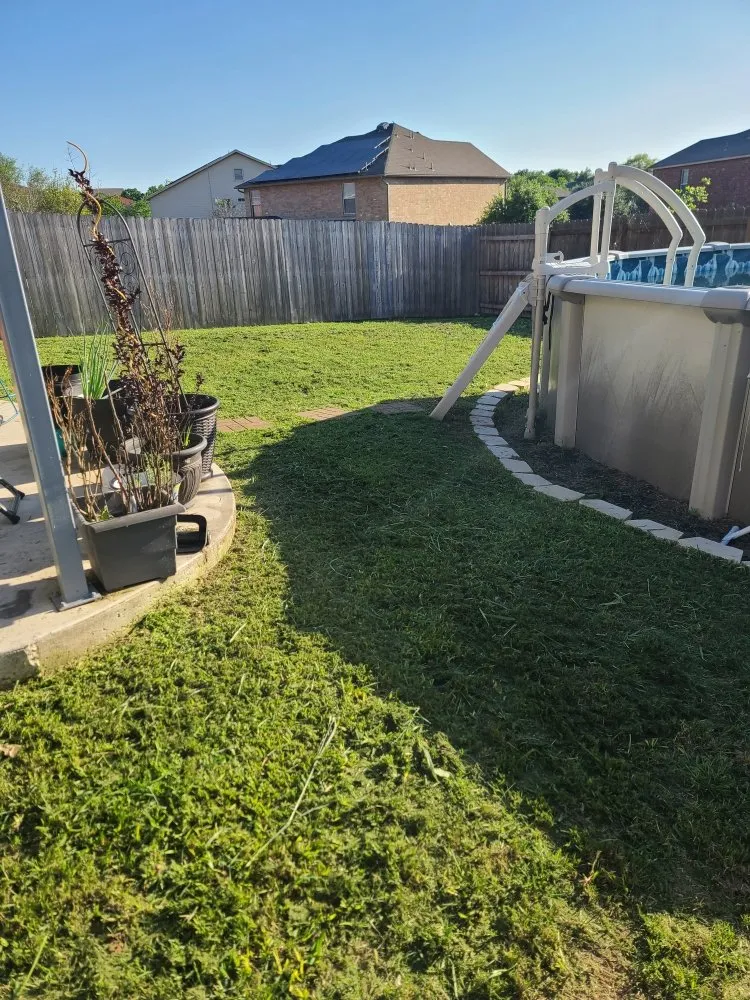 Expert outdoor landscaping in San Antonio, TX - Jay's lawn service