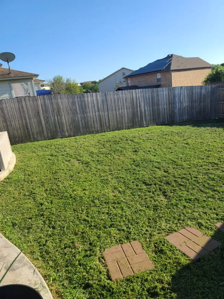 Reliable lawn care service with custom design across San Antonio, TX - Jay's lawn service