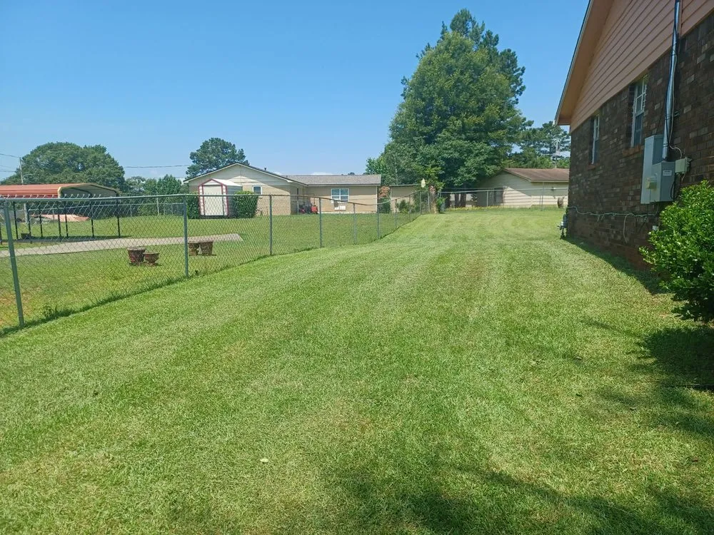 Reliable yard maintenance in Tuscaloosa, AL - Jays Lawn Service