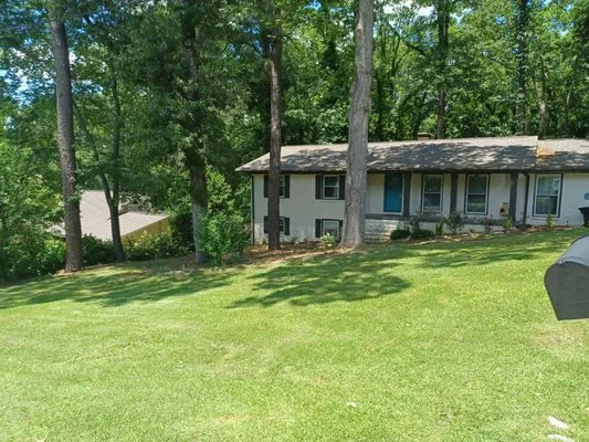 Jays Lawn Service Logo