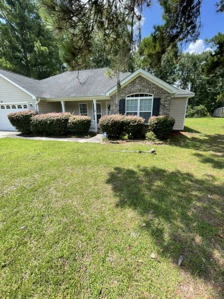 Expert yard maintenance near you across Allenhurst, GA - Jays Lawncare