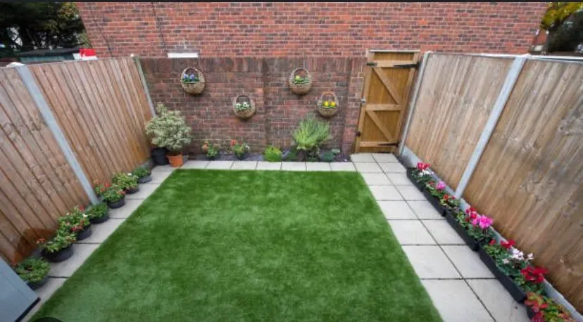 Local yard cleanup service experts serving Elmwood Park, IL - Jays Lawncare