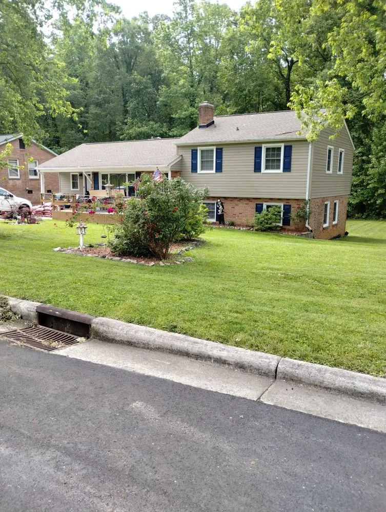 Custom garden landscaping near you in Gastonia, NC by Jay’s Lawncare