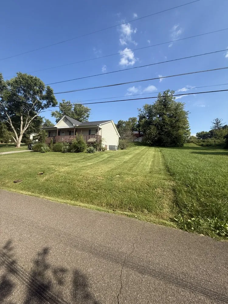 Local landscape installation in Knoxville, TN by Jays Mowing & Landscaping