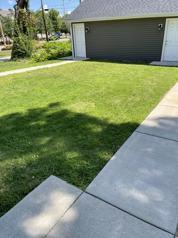 Top-rated landscape design in Wyoming, MI by Jay’s Mowing