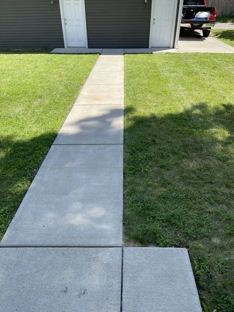 Expert outdoor landscaping experts serving Wyoming, MI - Jay’s Mowing