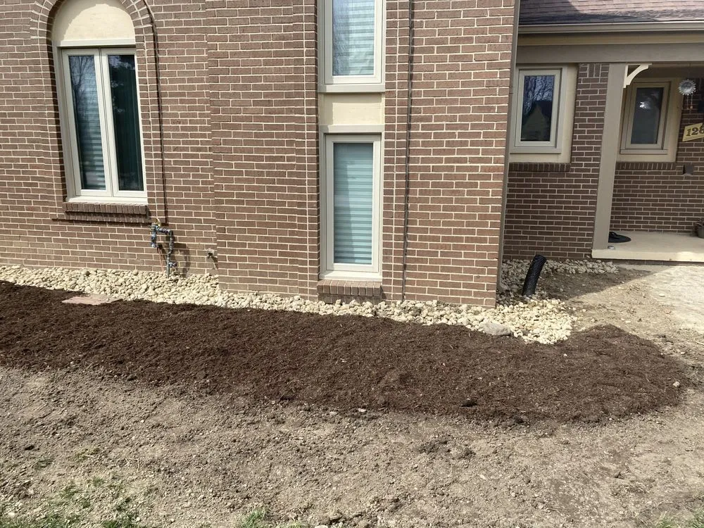 Trusted yard cleanup service experts serving Leonard, MI - Jays Quality Landscape