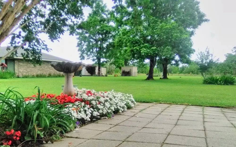 Affordable residential landscaping for beautiful yards across Scott, LA - JAY'S Quality Lawn Care