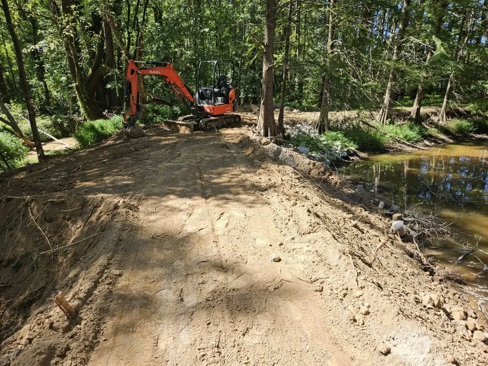 Custom landscaping services for outdoor upgrades across Byhalia, MS - Jay's tractor and lawn