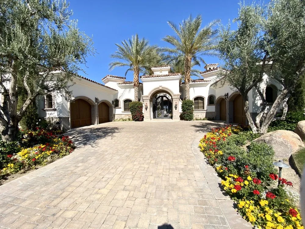 Custom garden landscaping in Indio, CA by Jaz Landscaping