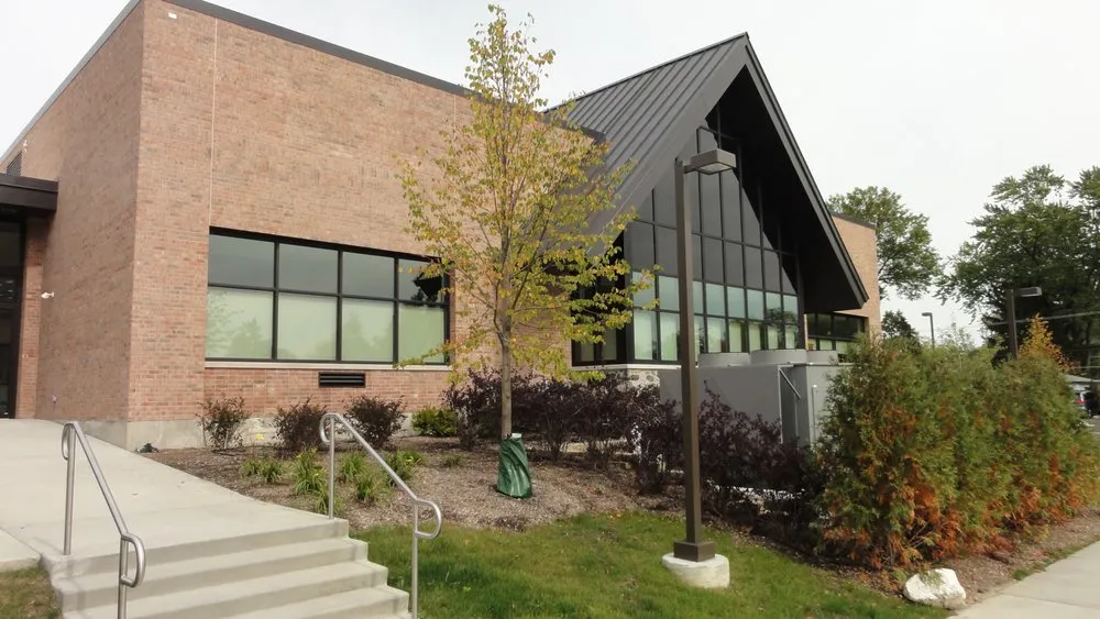 Custom yard maintenance in Arlington Heights, IL - J.B. Block Enterprises