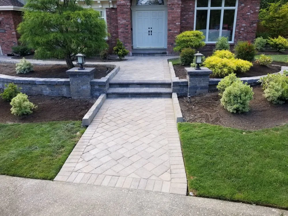 Custom landscape design near you in Bellevue, WA by JB Bricks Paver Landscaping