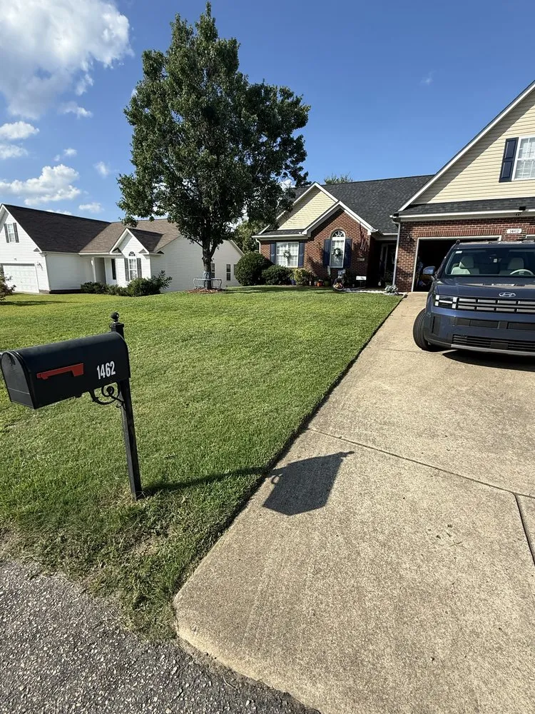 Affordable yard cleanup service in Fayetteville, NC - Jb Cuts