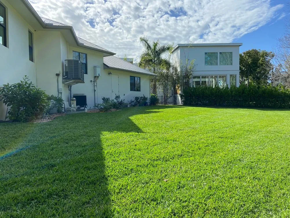 Top-rated lawn mowing service experts serving Bradenton, FL - JB Family Lawn Care