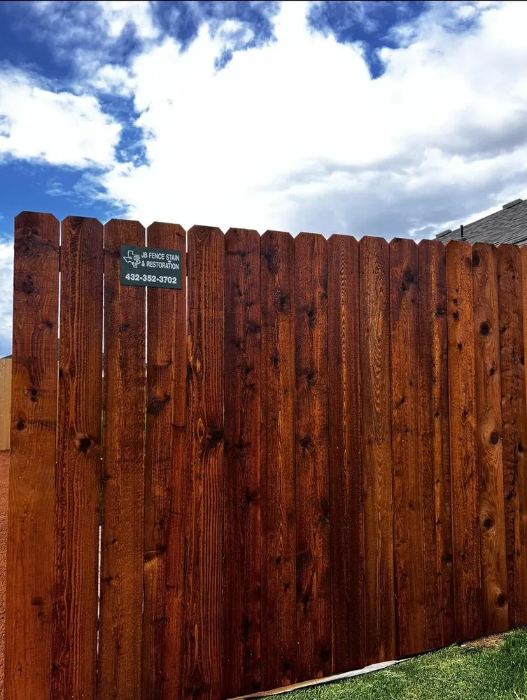 Affordable garden landscaping for homes across Midland, TX - JB Fence Stain and Restoration