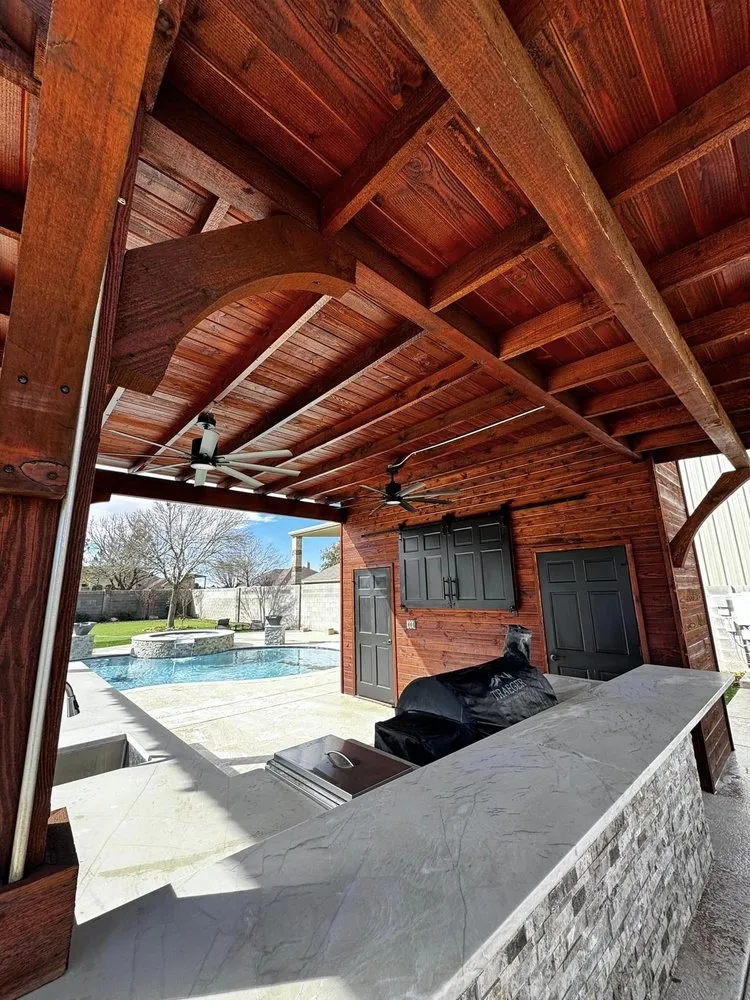 Trusted garden landscaping for residential properties in Midland, TX by JB Fence Stain and Restoration