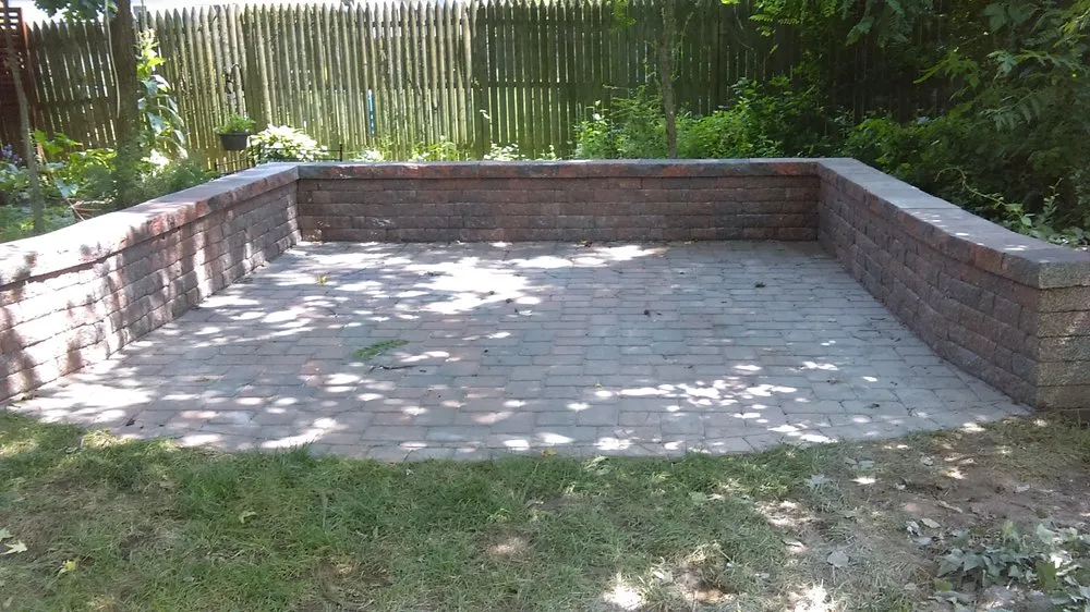 Custom outdoor landscaping in Annapolis, MD - JB Gardens