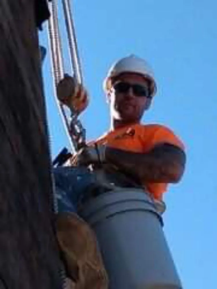 Affordable yard cleanup service experts serving Elyria, OH - JB Home Care