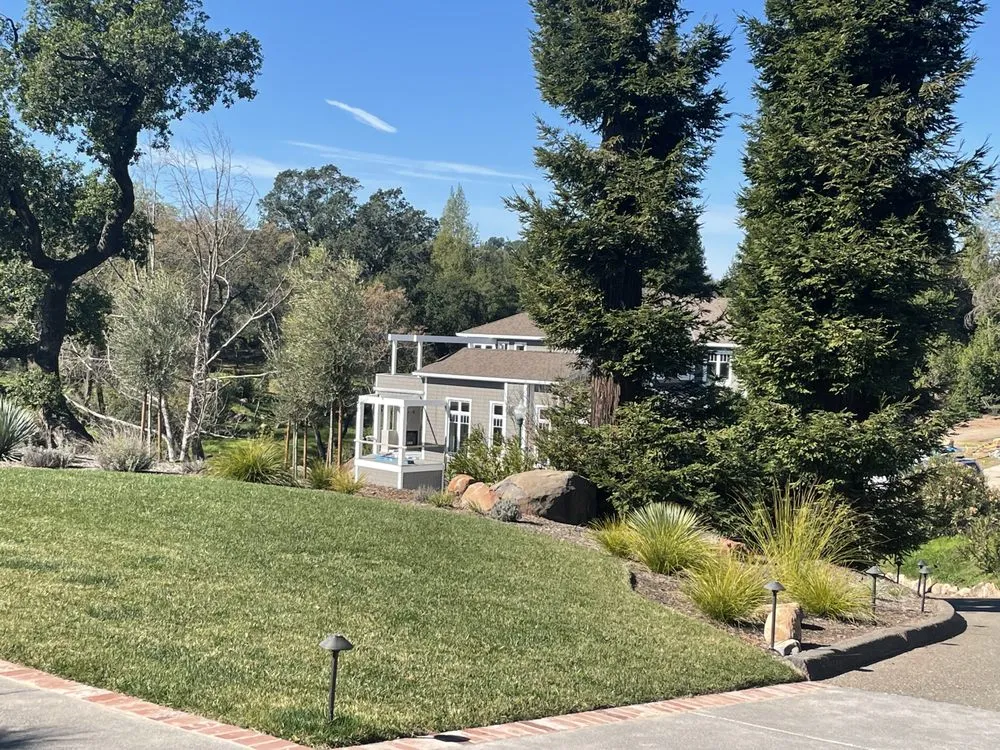 Expert garden landscaping experts serving Windsor, CA - JB Landscape