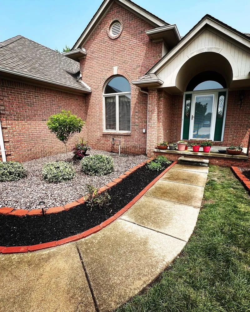 Expert lawn care service in Macomb, MI - JB Landscaping