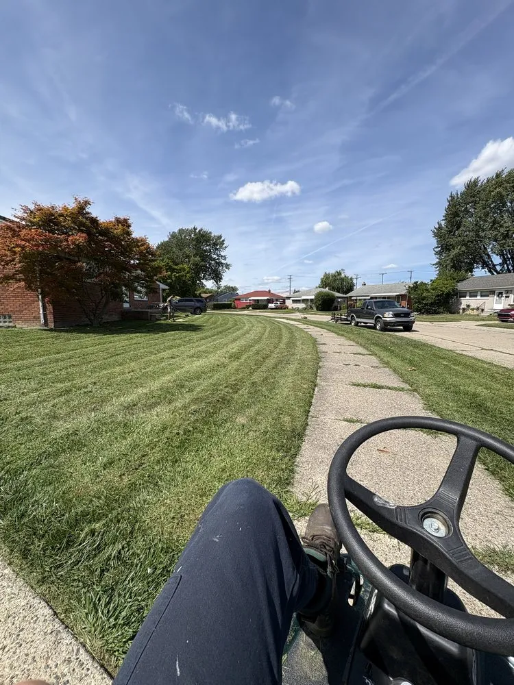 Reliable lawn care service in New Baltimore, MI - J&B Landscaping