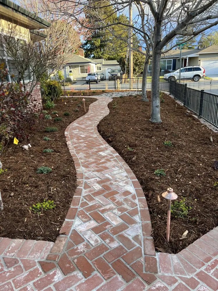 Top-rated lawn mowing service in Palo Alto, CA - JB Landscaping