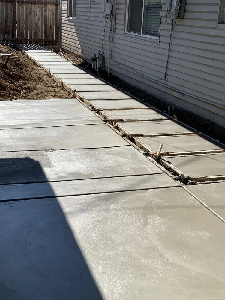 Expert yard cleanup service experts serving Sacramento, CA - Jb Landscaping