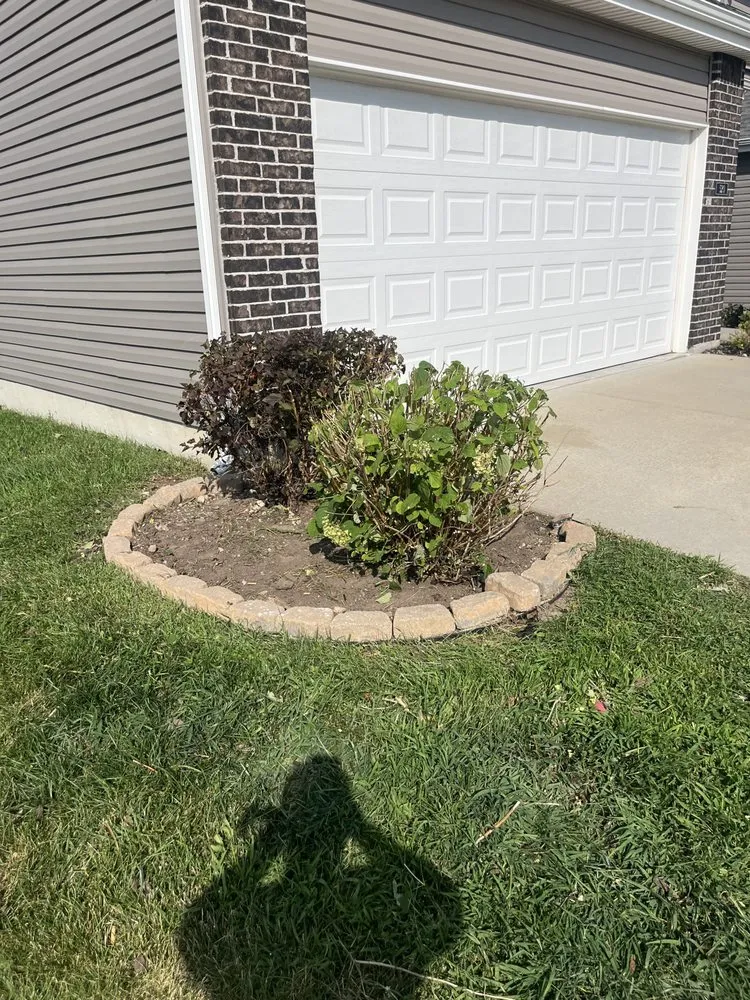 Custom landscape installation for beautiful yards across Saint Charles, MO - JB landscaping
