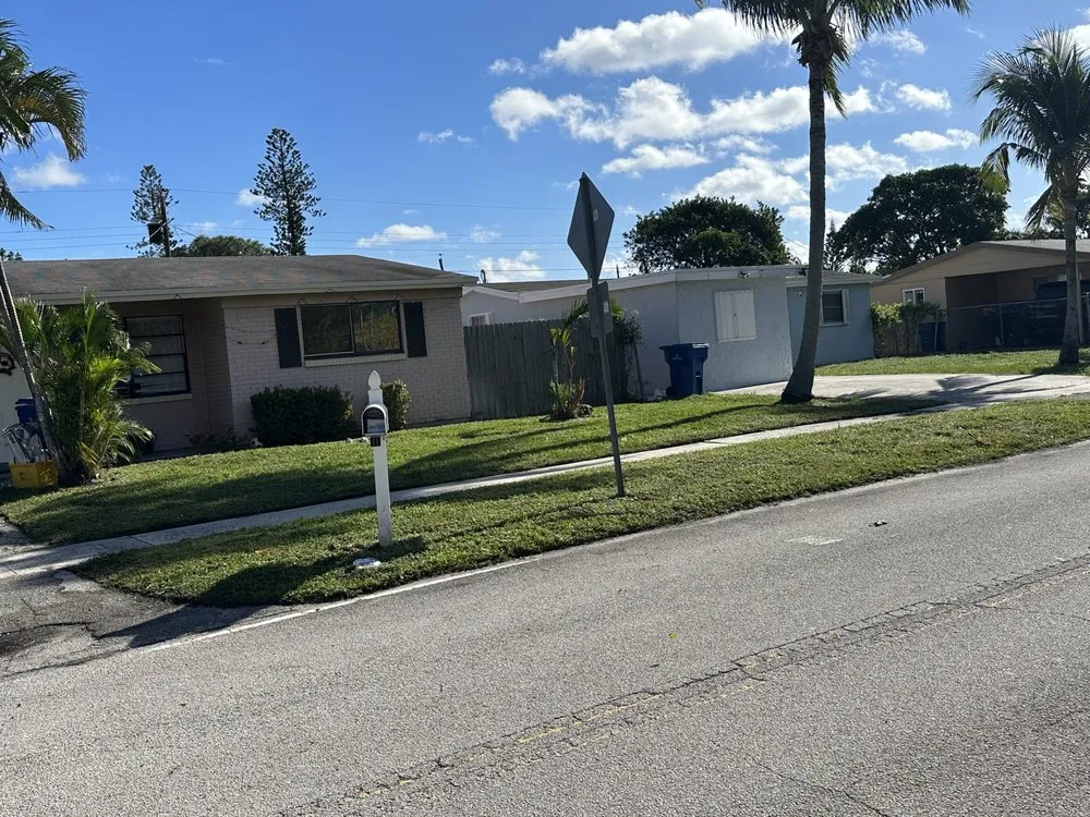 Top-rated garden landscaping with custom design in West Palm Beach, FL by JB Landscaping