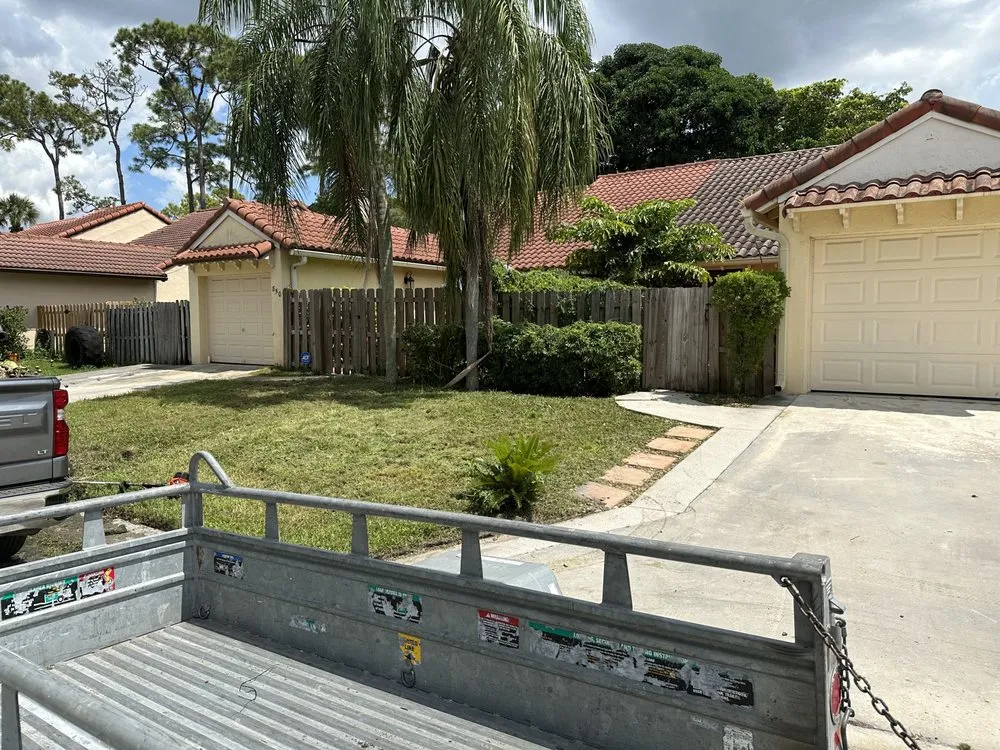 Top-rated yard cleanup service in West Palm Beach, FL - JB Landscaping